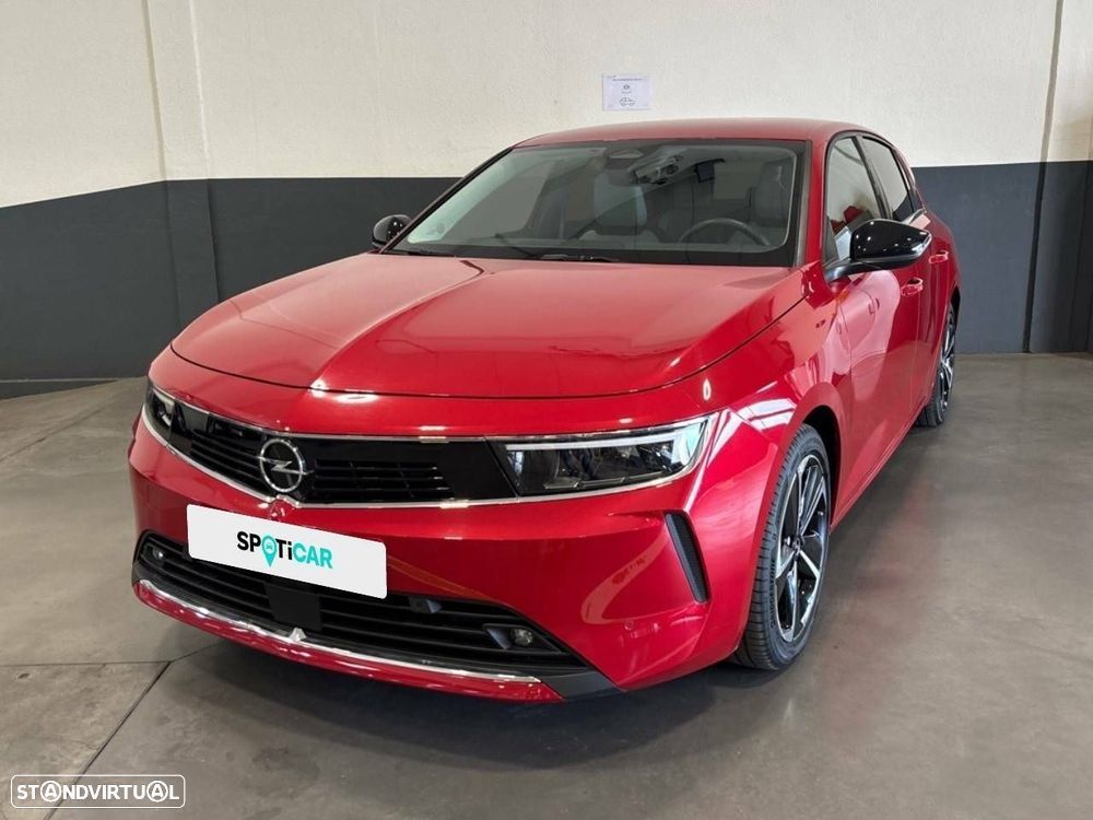 Opel Astra 1.2 T Elegance - 1