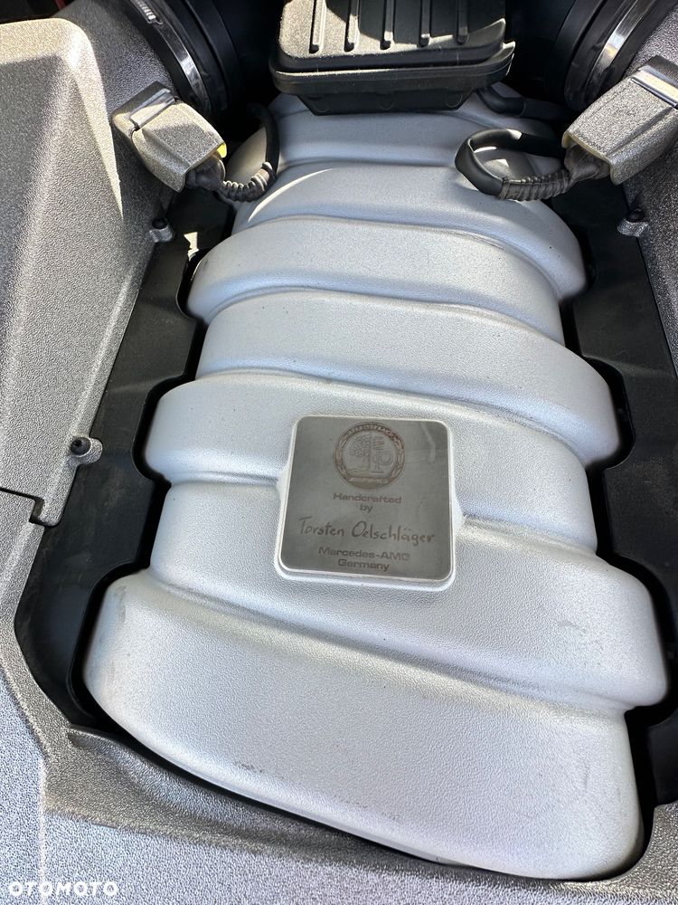 Mercedes-Benz Klasa C 63 AMG - 15