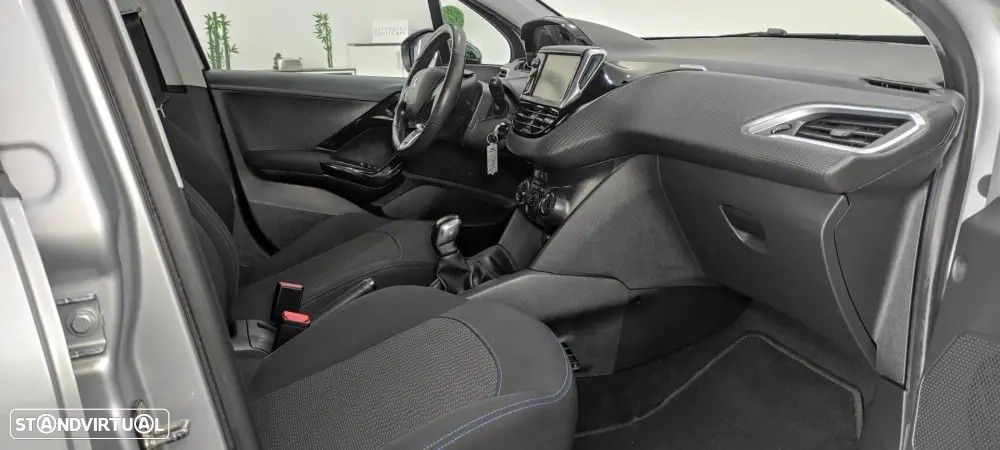 Peugeot 208 1.2 PureTech Active - 8