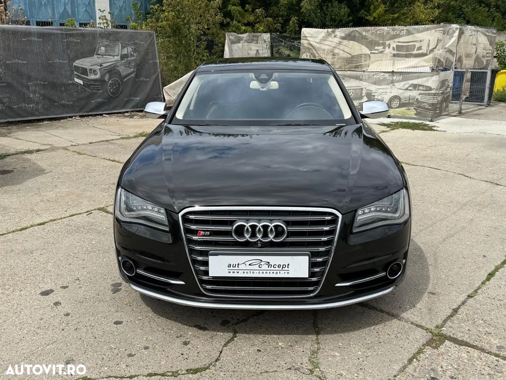Audi S8 Standard - 1