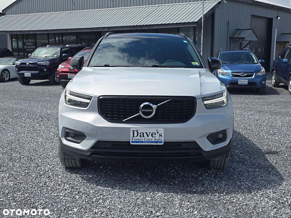 Volvo XC 40 T5 AWD R-Design - 2