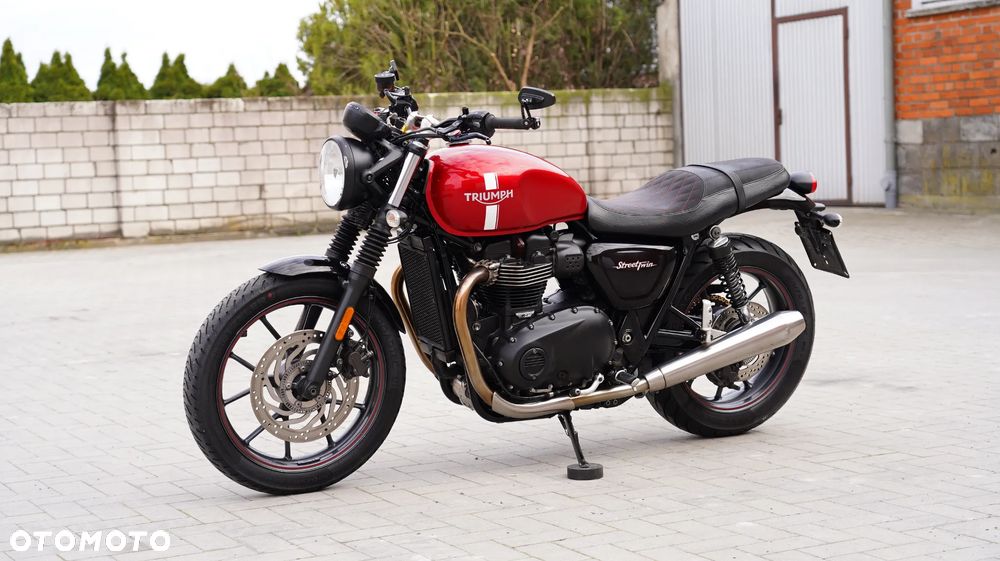 Triumph Street Twin - 2