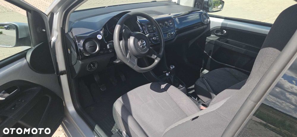 Volkswagen up! - 6