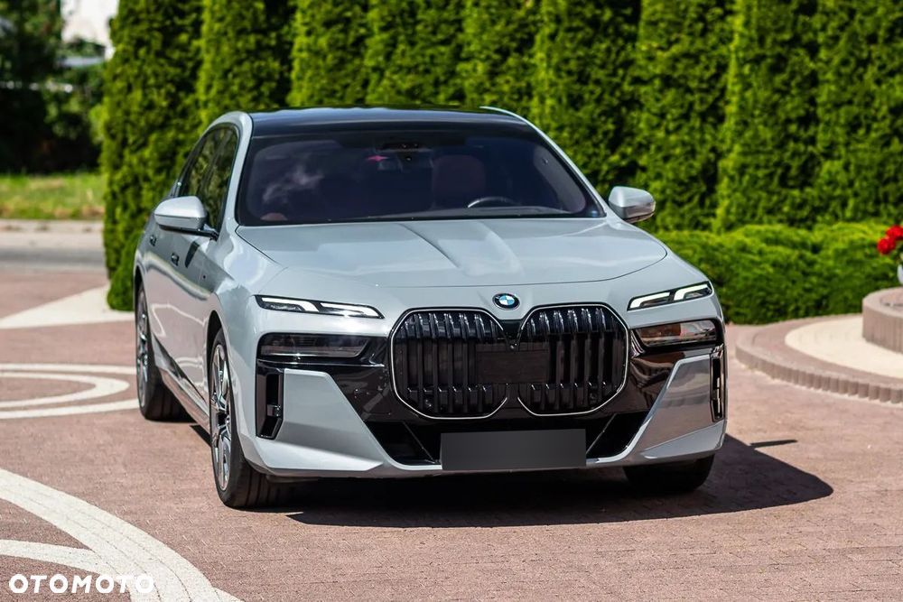 BMW Seria 7 740d xDrive mHEV Individual Edition sport - 3