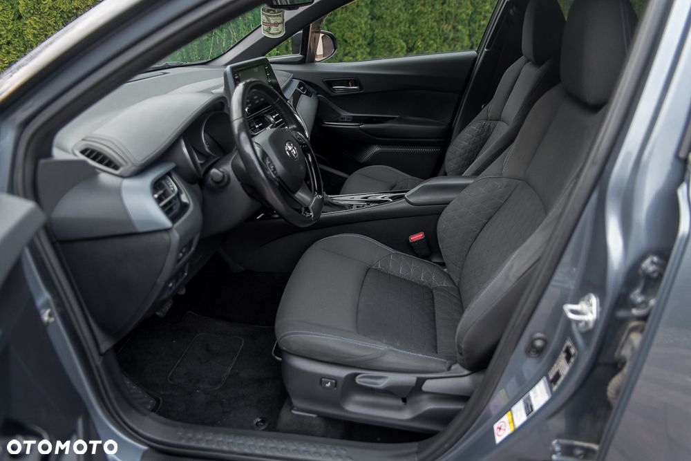 Toyota C-HR 2.0 Business-Edition - 14