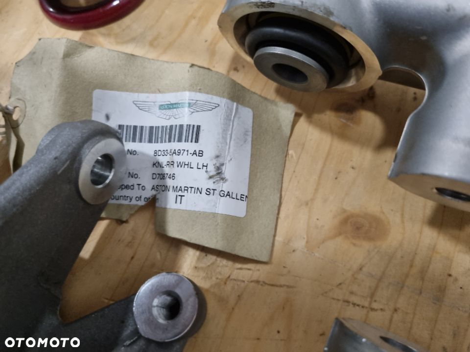 Aston Martin Vantage V8 V12 DB9 BDS Wahacz Zawieszenie zwrotnica tył - 2