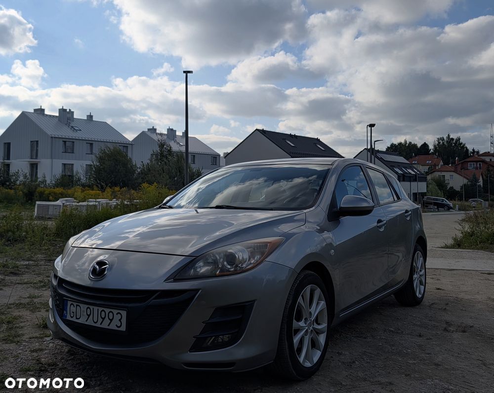 Mazda 3 1.6 Exclusive + - 1