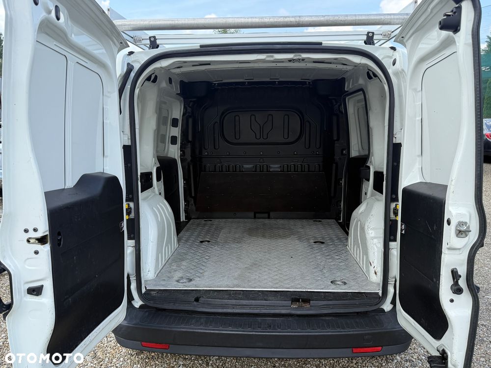 Fiat Doblo - 22