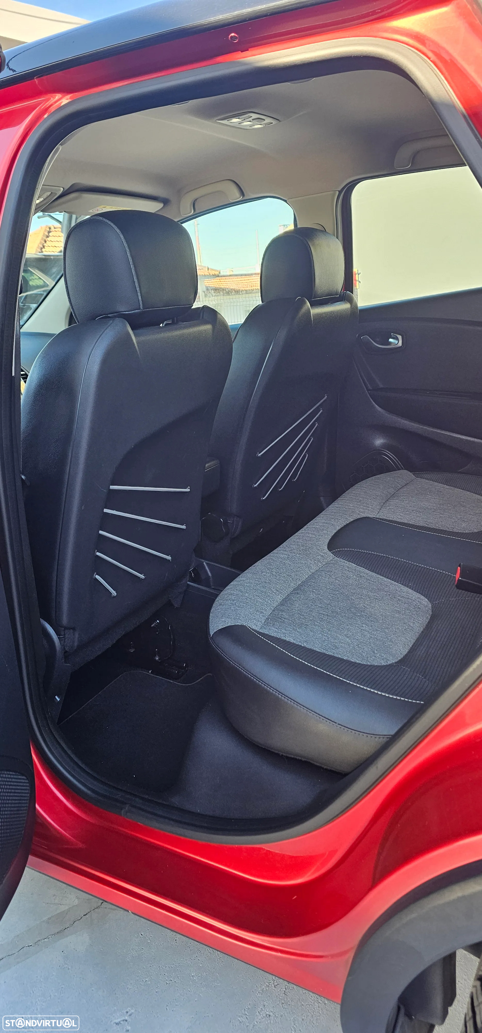 Renault Captur TCe 90 INTENS - 11
