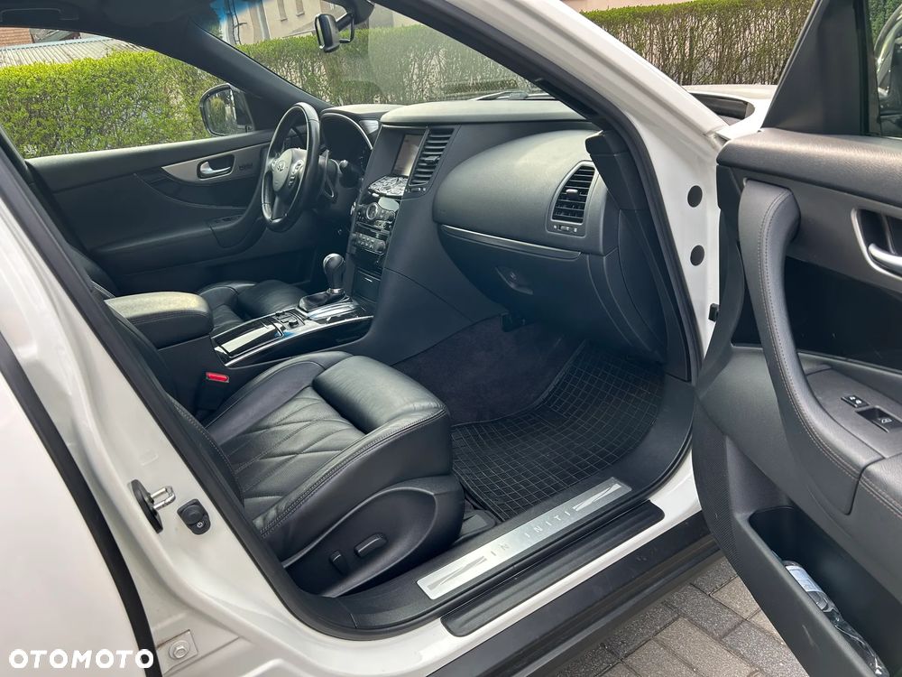 Infiniti Q70 3.7 S Premium - 17