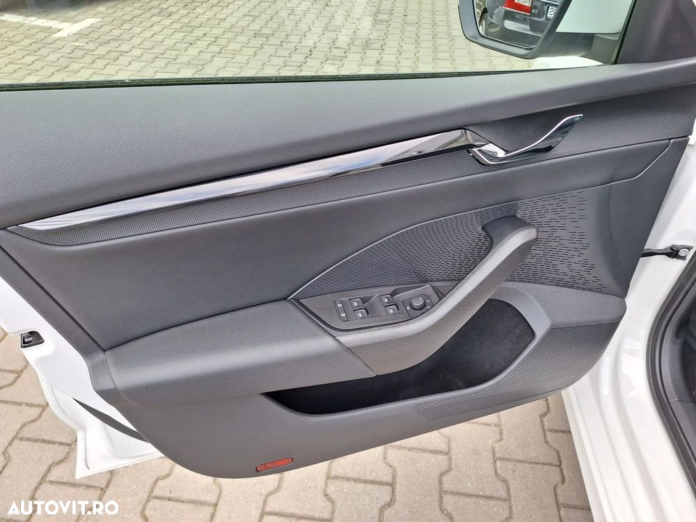 Skoda Octavia 1.5 TSI DSG MHEV Style - 22