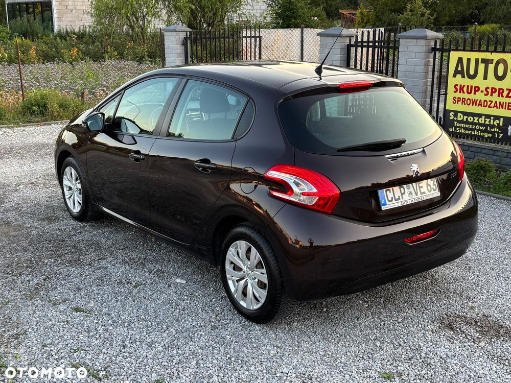 Peugeot 208 - 20