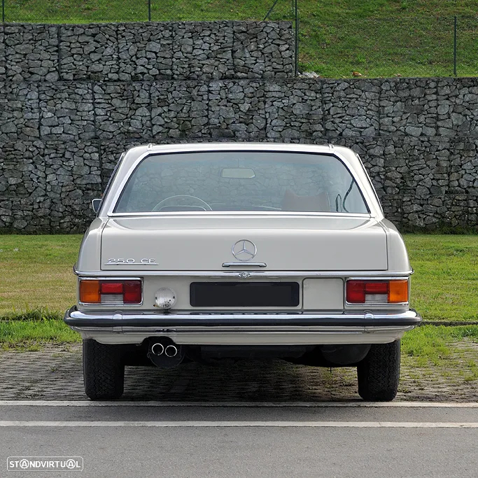Mercedes-Benz 250 - 11
