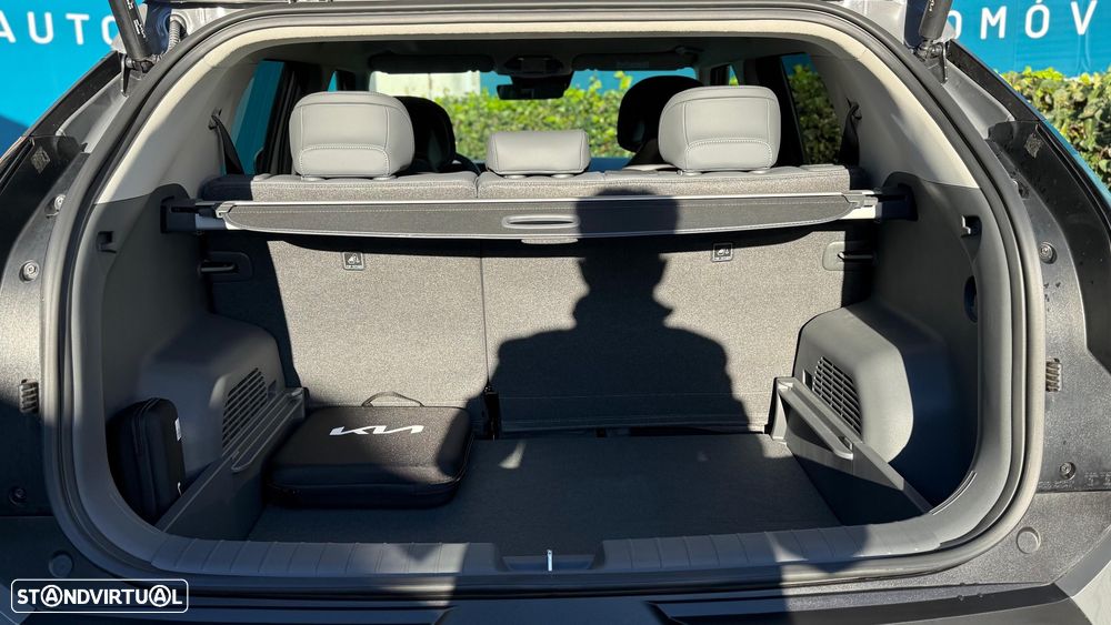 Kia EV3 81.4 kWh Tech - 36