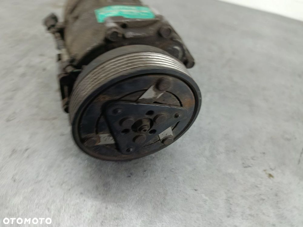 SPRĘŻARKA KLIMATYZACJI VW GOLF III 7M3820803  YM2H19D629BA  SD7V16  SANDEN - 5