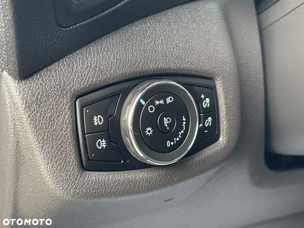 Ford Transit Connect - 21