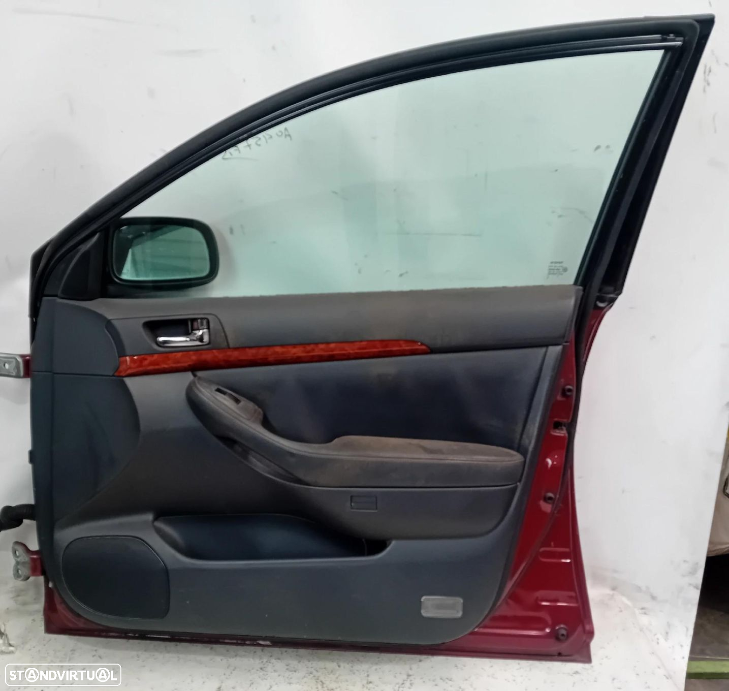 Porta frente direita TOYOTA Avensis Liftback (_T25_) - 2
