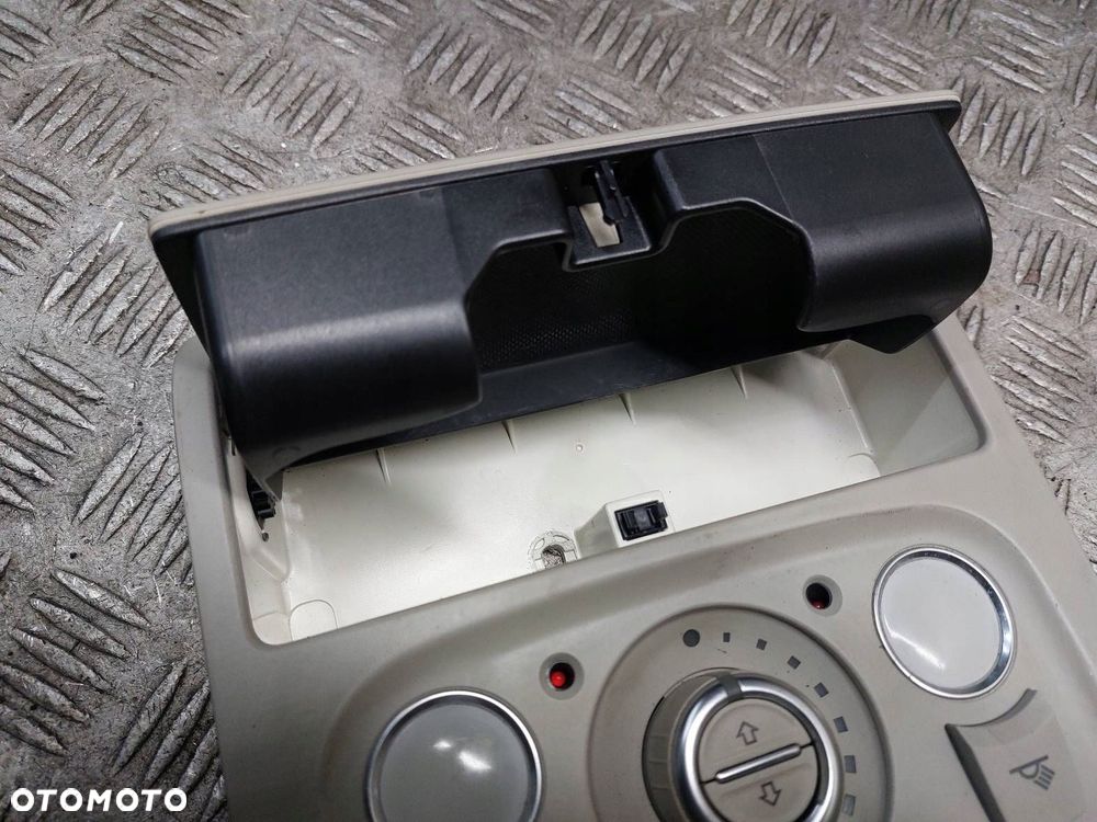 LAMPKA PODSUFITKI + PRZEŁĄCZNIK SZYBERDACHU + HOMELINK AUDI Q5 8R - 3