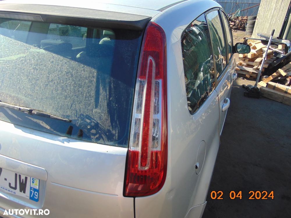 Stop dreapta Ford focus C Max facelift 2007-2010 lampa stop dreapta c max - 2