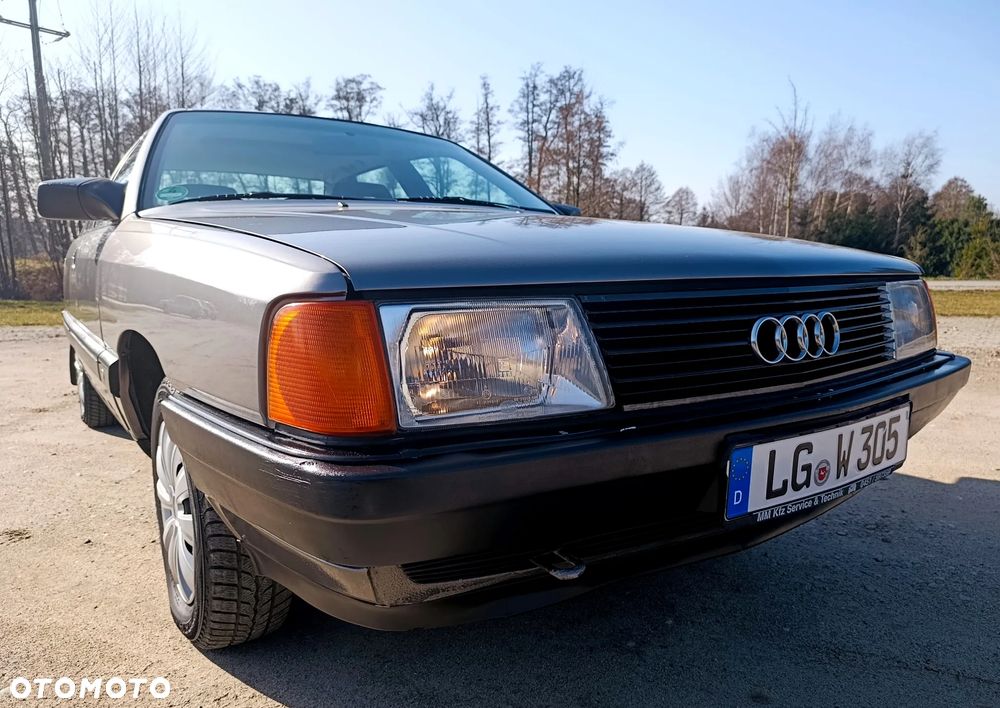 Audi 100 2.0 E - 4