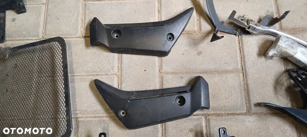 YAMAHA FZ1 LAMPA TYŁ OGON OWIEWKA STELAŻ TARCZA OSŁONA SET - 9