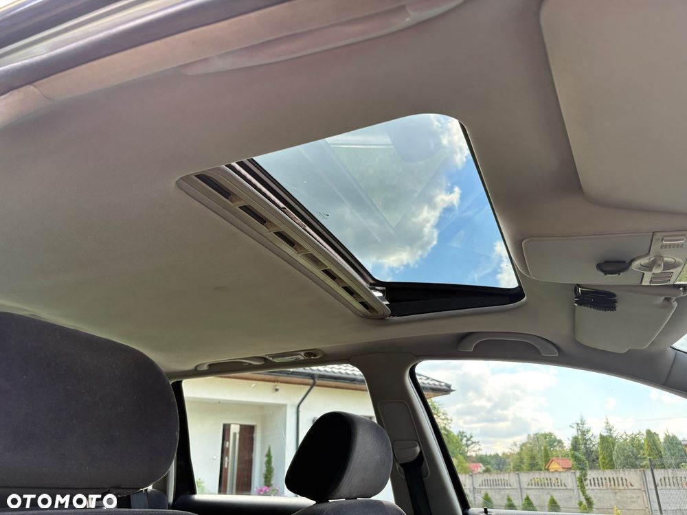 Volkswagen Passat - 29