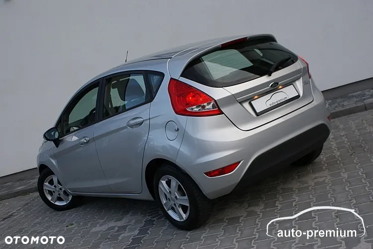 Ford Fiesta 1.25 Celebration - 38