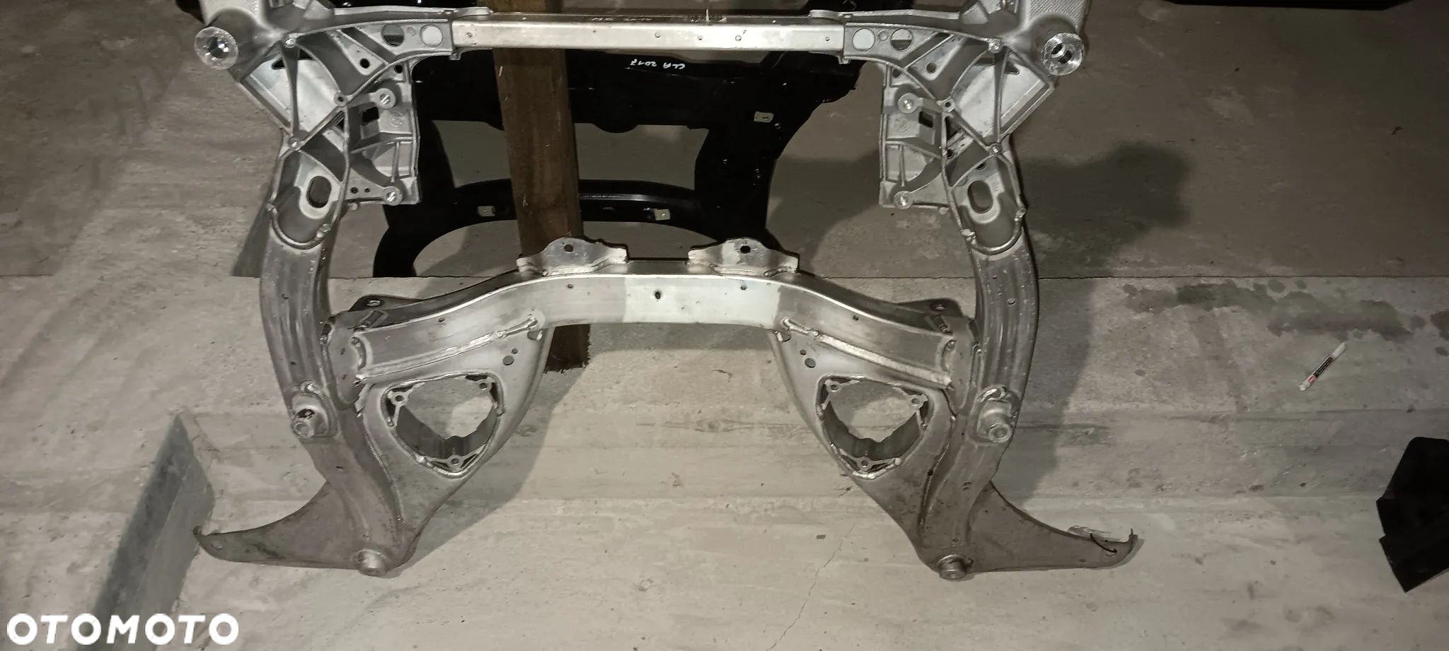 BELKA ZAWIESZENIA PRZÓD SANKI WÓZEK BMW M5 F10 M6 - 1