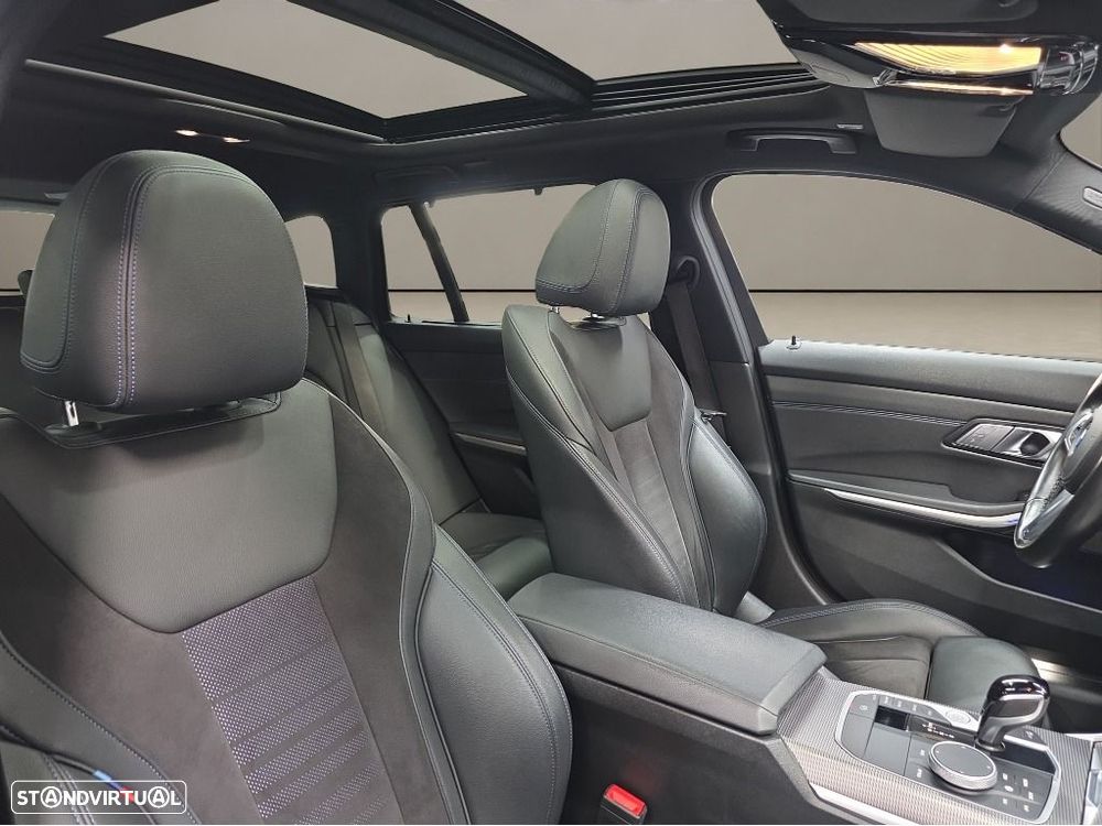 BMW 320 d Touring Auto - 14