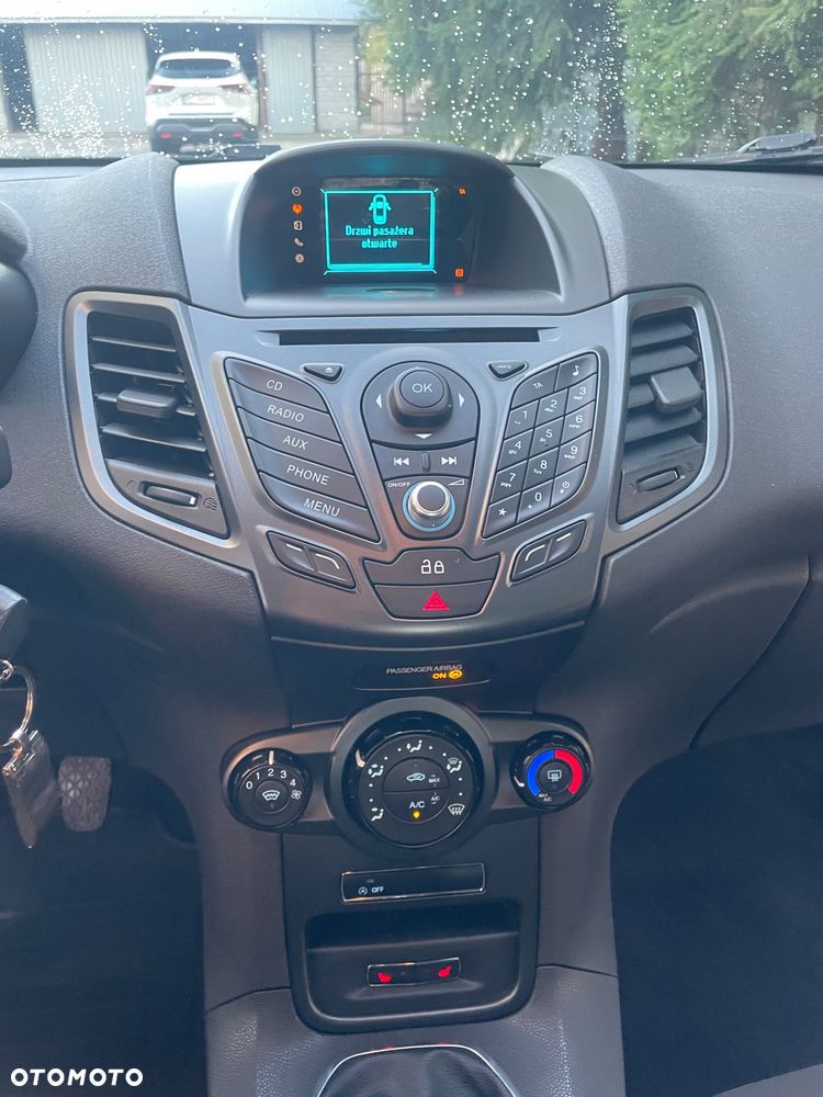 Ford Fiesta 1.0 SYNC Edition - 16