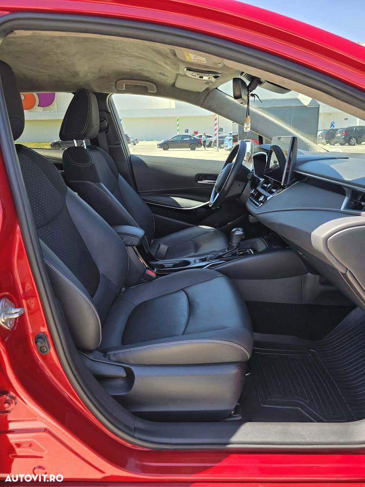 Toyota Corolla - 12