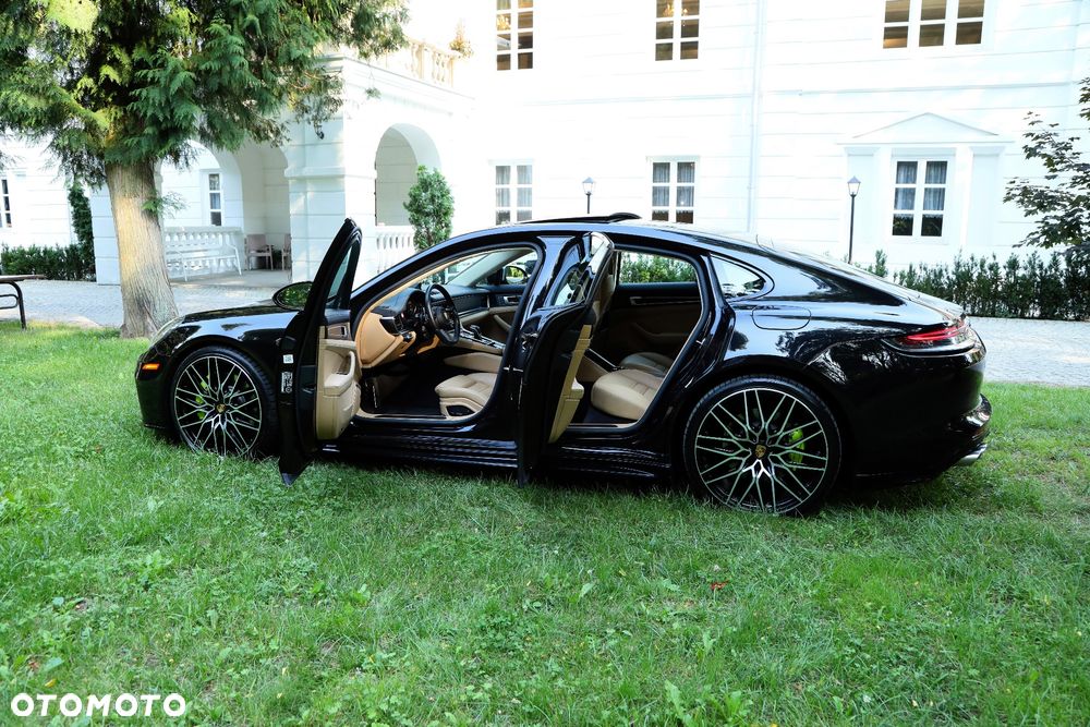 Porsche Panamera - 15