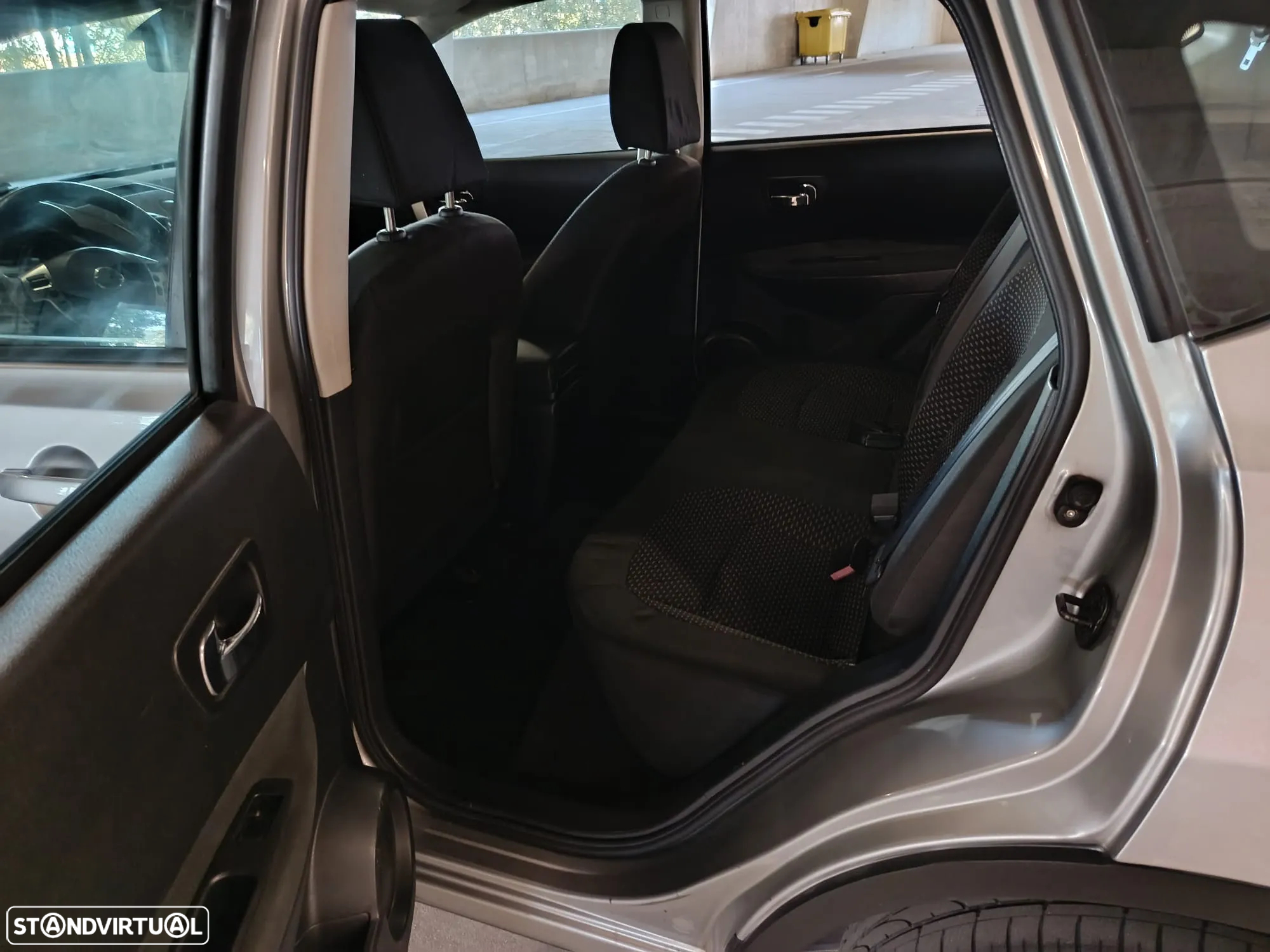 Nissan Qashqai 1.5 dCi Tekna Premium 17 - 25