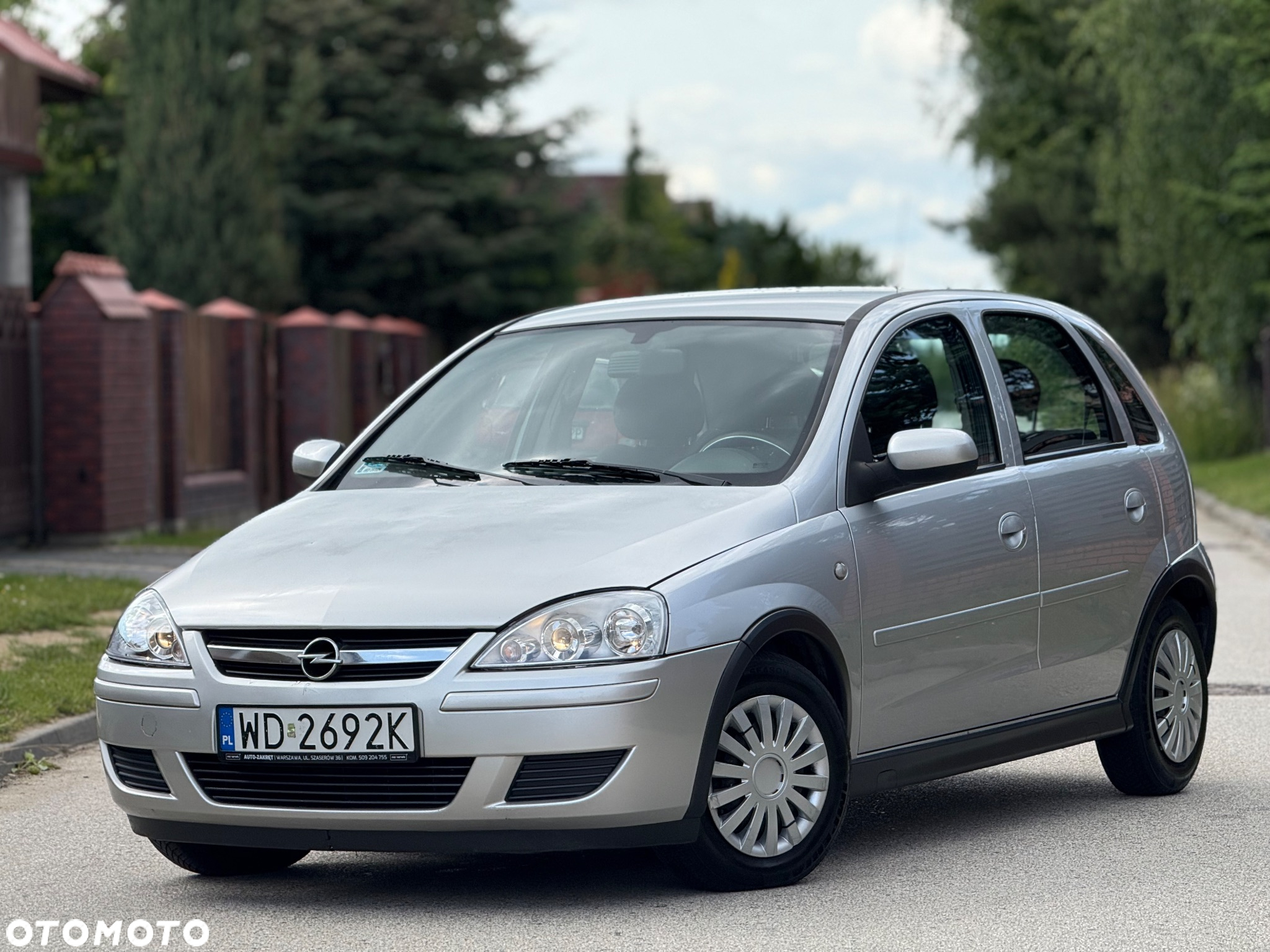 Opel Corsa 1.2 16V Cosmo - 3