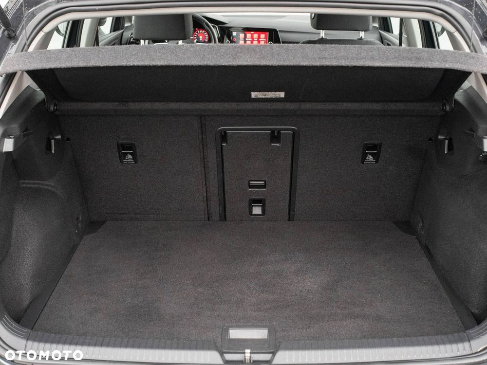 Volkswagen Golf 1.5 eTSI EVO Life DSG - 26