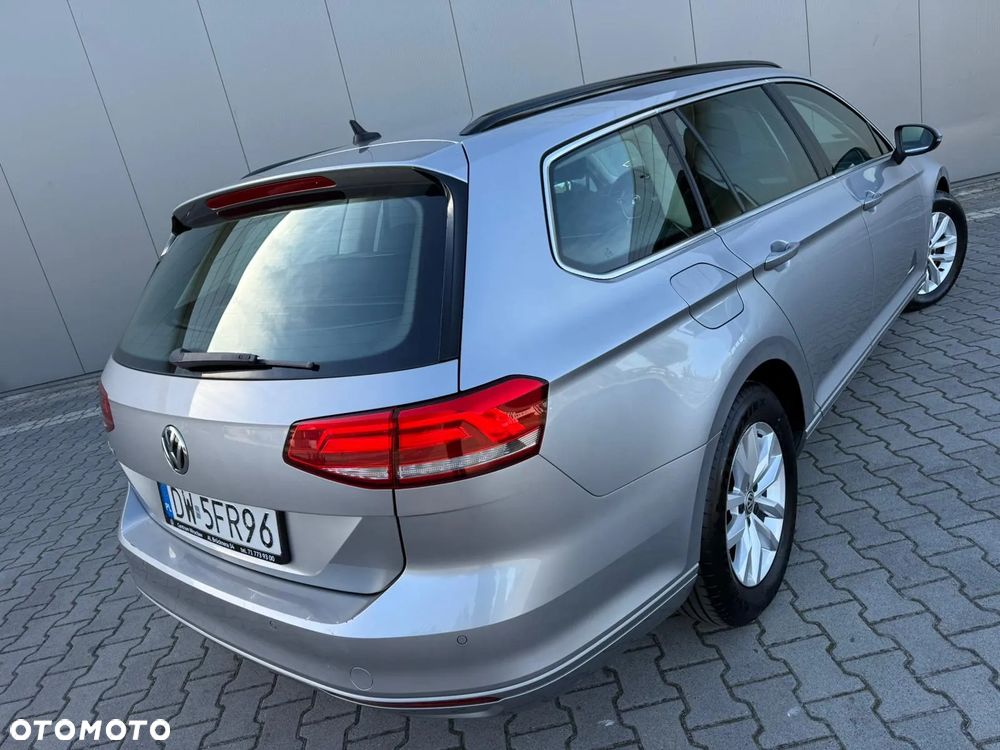 Volkswagen Passat 2.0 TDI BMT Comfortline - 12