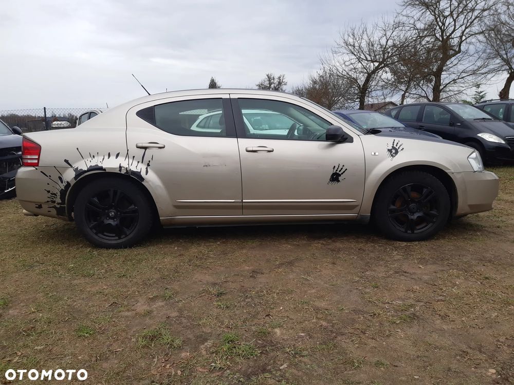 Dodge Avenger 2.0 SE - 5