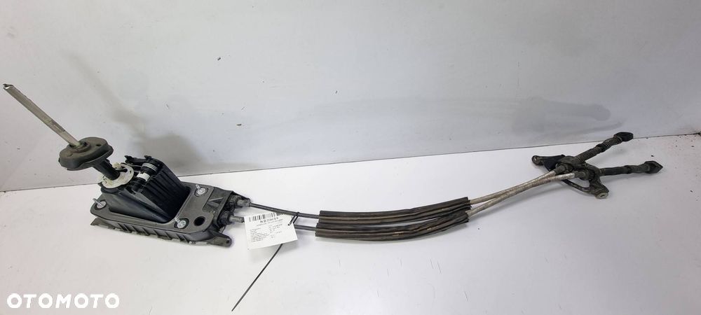 DŹWIGNIA ZMIANY BIEGÓW VOLKSWAGEN PASSAT B8 3Q0711049AA - 2