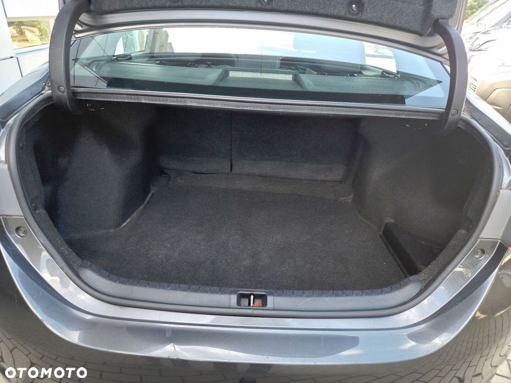 Toyota Corolla 1.6 Premium EU6 - 17