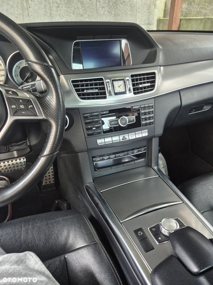 Mercedes-Benz Klasa E 220 CDI 7G-TRONIC - 9