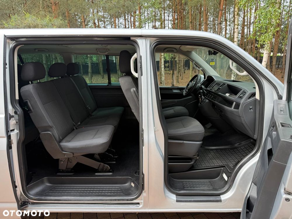 Volkswagen Caravelle - 17