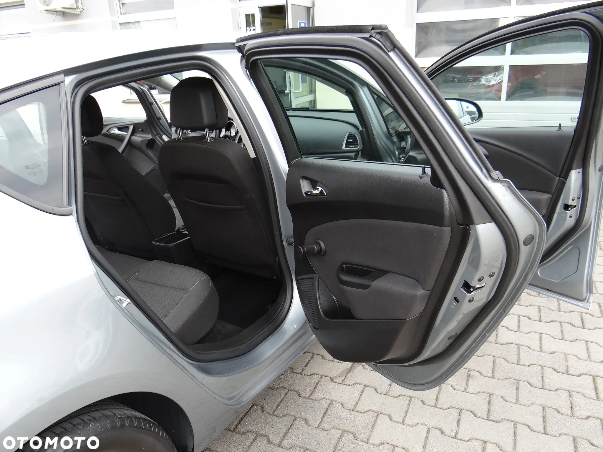 Opel Astra 1.4 EcoFLEX Edition - 34