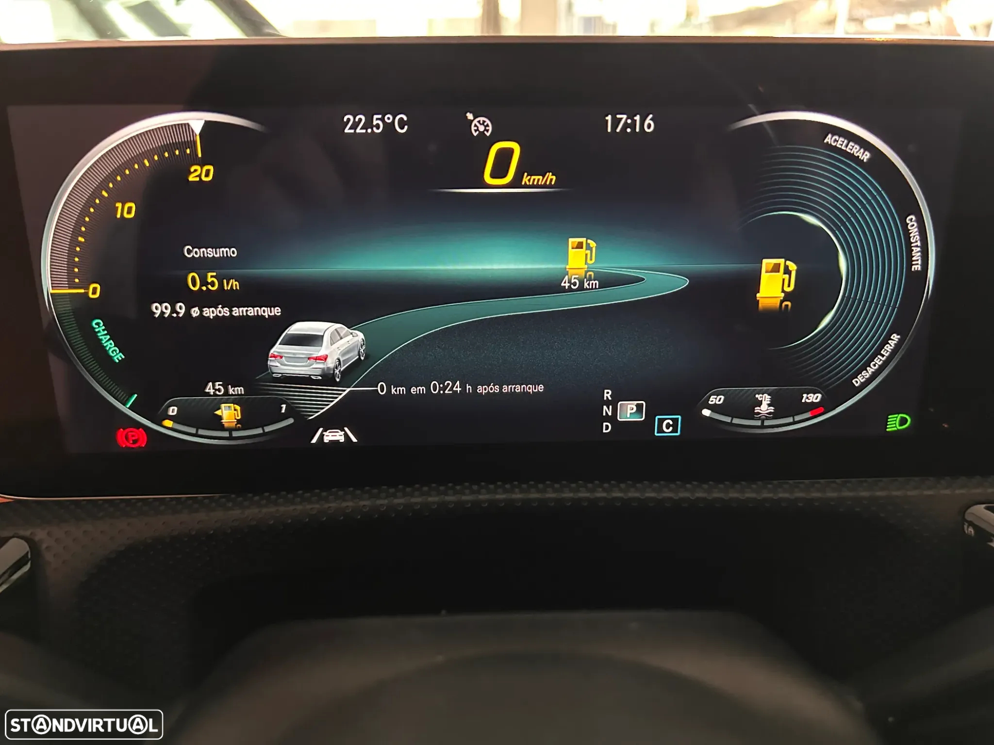 Mercedes-Benz A 180 Limousine d AMG Line Aut. - 24