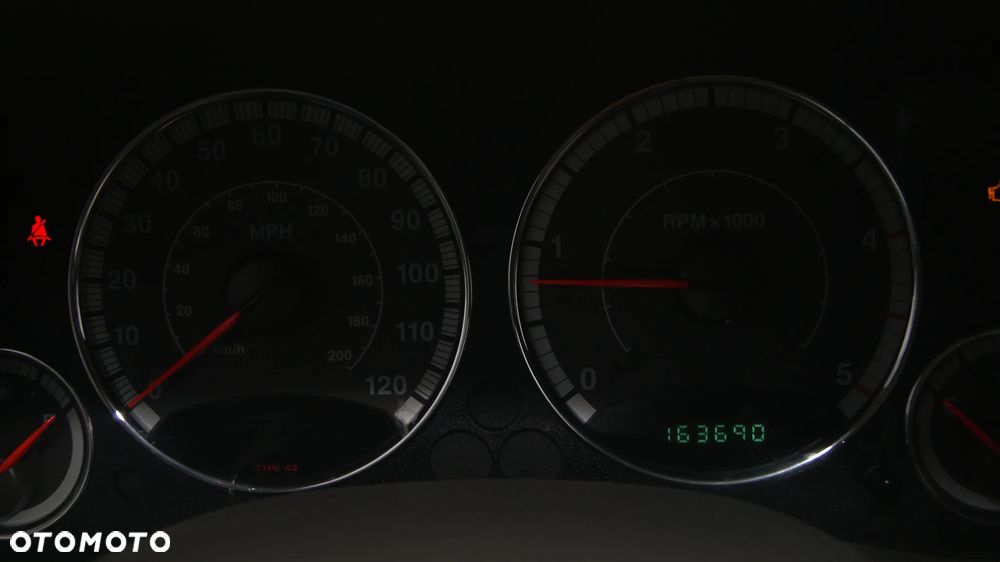 Jeep Liberty 2.8 CRD 4x4 - 12