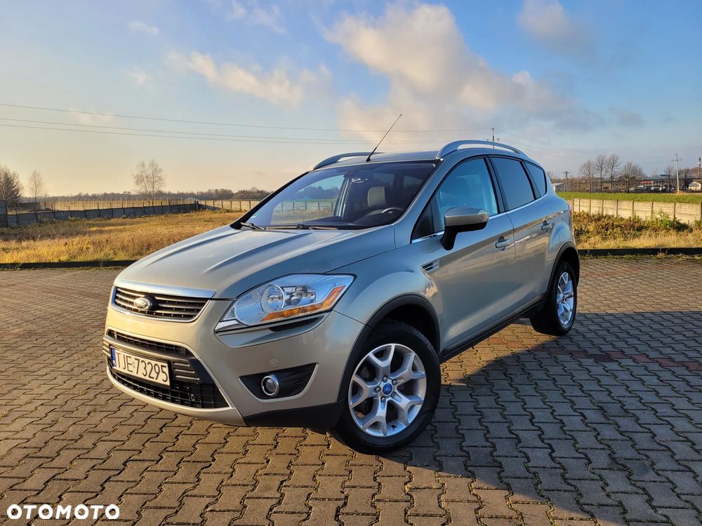 Ford Kuga 2.0 TDCi 2x4 Titanium - 39
