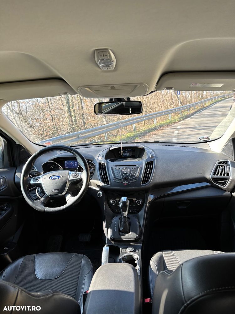 Ford Kuga 2.0 TDCi Powershift 4WD Titanium - 18