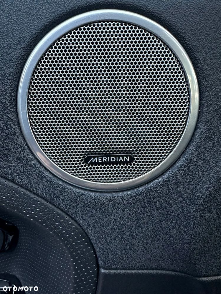 Land Rover Range Rover Evoque - 24