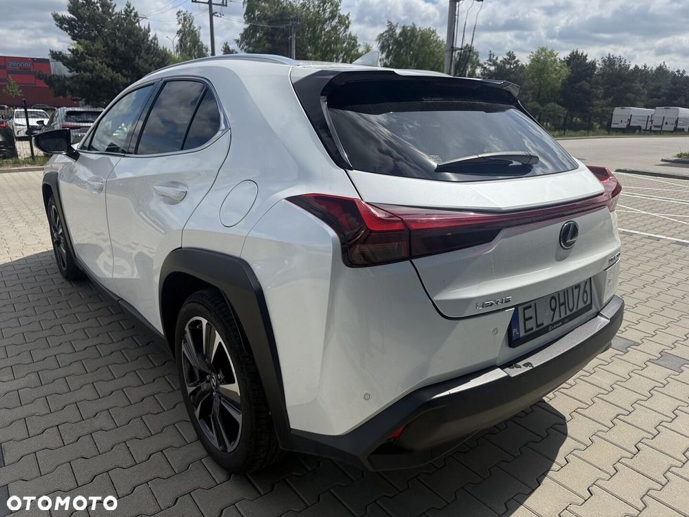 Lexus UX - 7