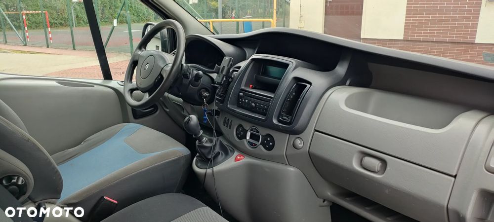Renault Trafic - 10