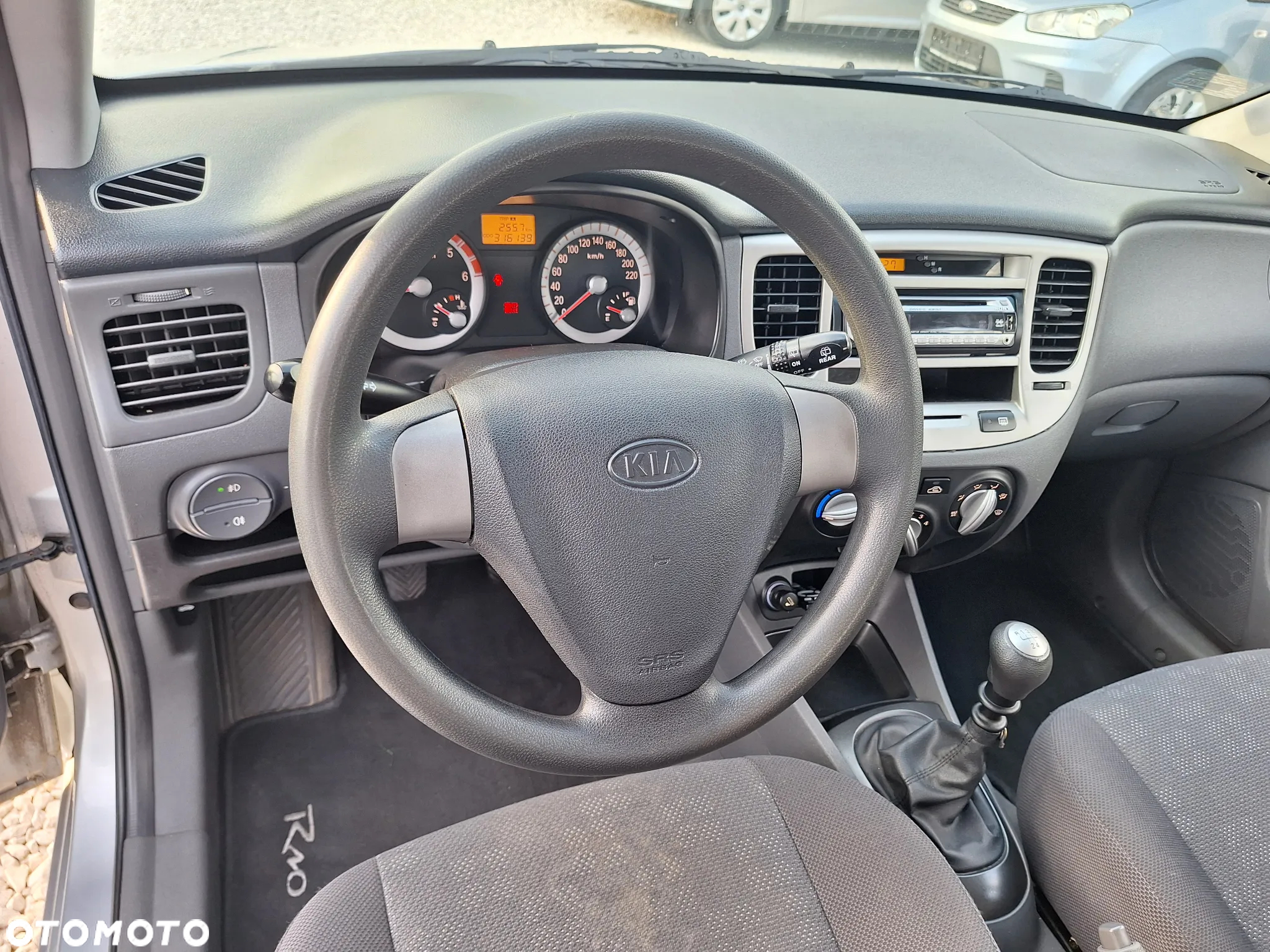 Kia Rio 1.5 CRDi Comfort - 14
